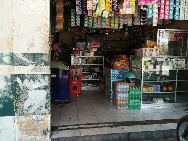 Toserba Indah Lestari: Santai di Setiap Langkah di Cilacap